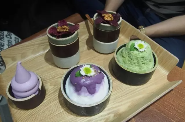 紫色特色甜品