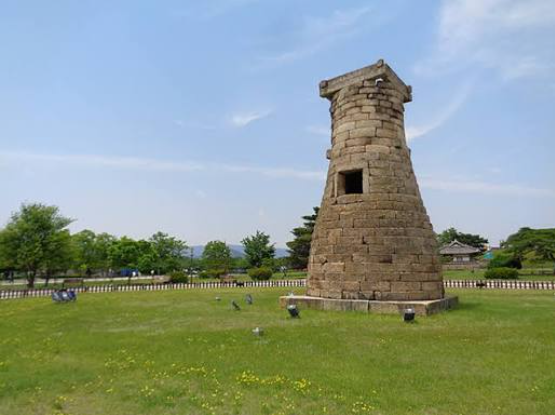 瞻星台(첨성대)· 東洋最古天文台