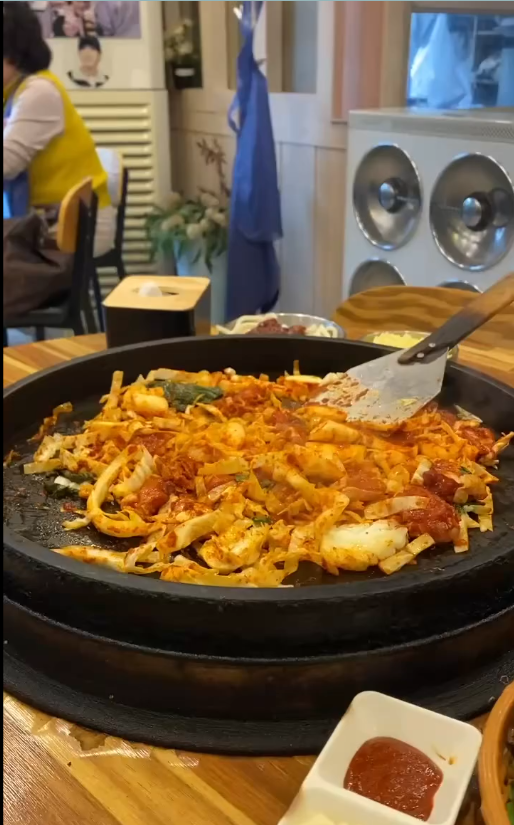春川辣炒雞(닭갈비)