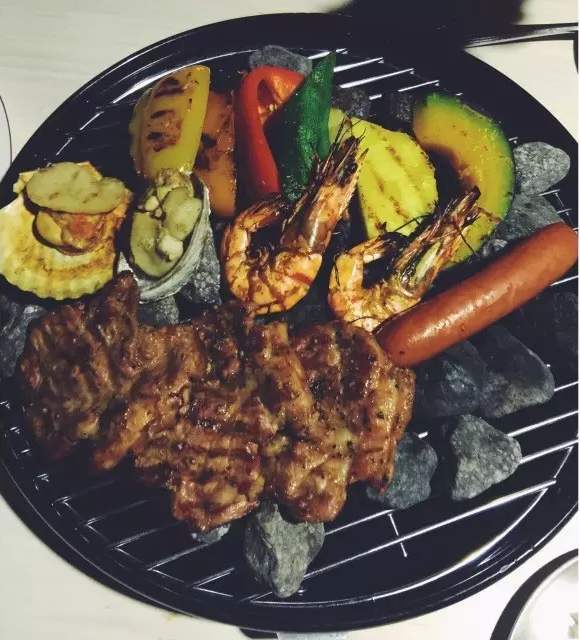 梨泰院美食街 이태원거리