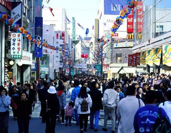 明洞購物街 명동