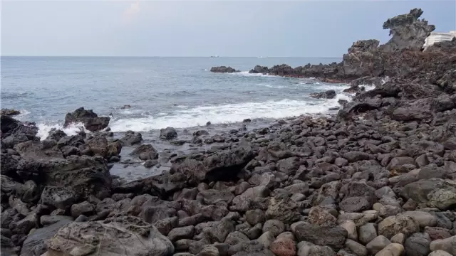 龍頭岩