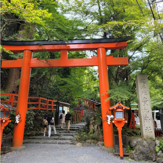 貴船神社