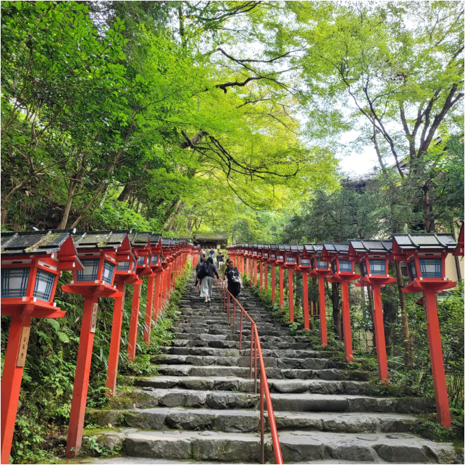 貴船神社