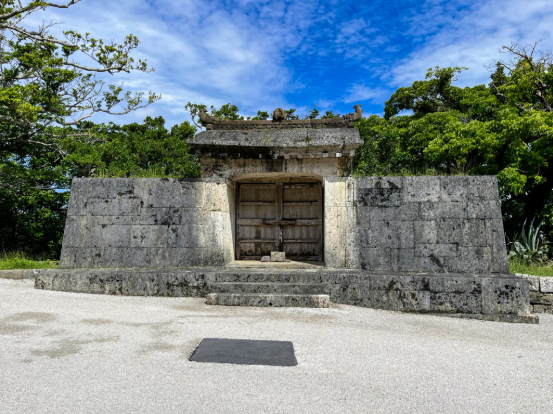 那霸.園比屋武御嶽石門