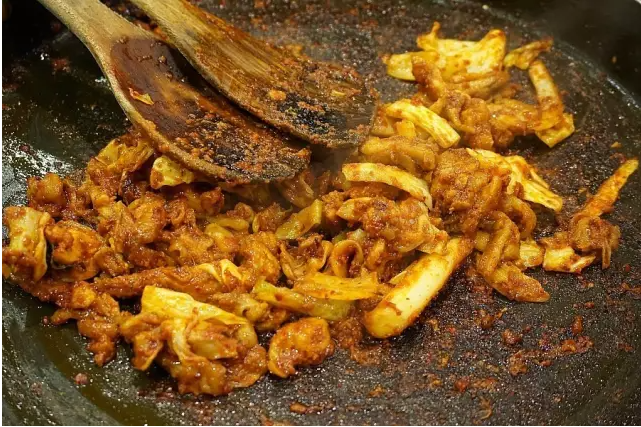 Yoogane炒雞排 유가네닭갈비