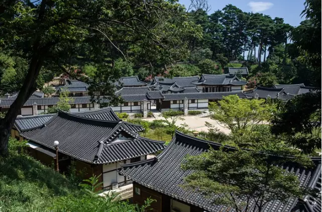 江陵船橋莊